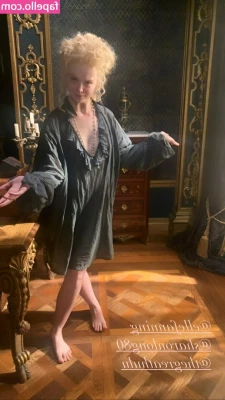 Elle Fanning [ elle-fanning ] - Does my red hair make my tits look big? 🤔 part 1