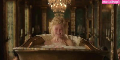 Elle Fanning [ elle-fanning ] - Please her