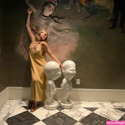 Elle Fanning [ elle-fanning ] - No quieres que sea tu regalito de navidad part 1