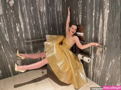 Elle Fanning [ elle-fanning ] - Sneaky sneaky  Want more public content