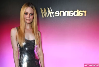 Elle Fanning [ elle-fanning ] - I think if we were in the same room, it wouldn't take you 10 seconds