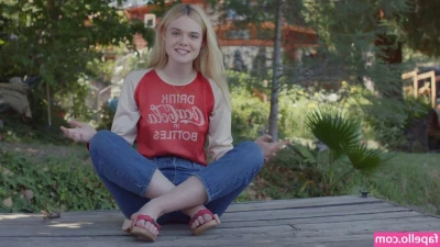 Elle Fanning [ elle-fanning ] - Really sweet panoramic shot of the BigFarma gym in its early stages 