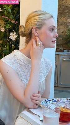Elle Fanning [ elle-fanning ] - I send pics to my guys who have donated towards my situation  So many