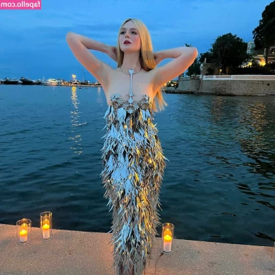 Elle Fanning [ elle-fanning ] - Do it now  lick it good  suck this ______ just like you should  my