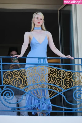 Elle Fanning [ elle-fanning ] - I was smiling bc my GrubHub order was nearby :)