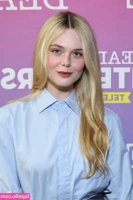 Elle Fanning [ elle-fanning ] - A few pictures for you all