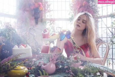 Elle Fanning [ elle-fanning ] - Give me a facial