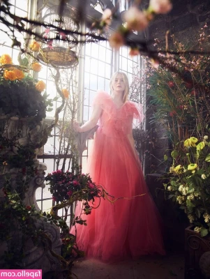 Elle Fanning [ elle-fanning ] - Te gustan fotos de los pies