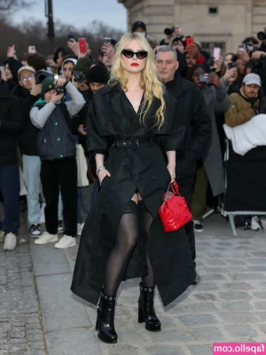 Elle Fanning [ elle-fanning ] - No quieres que sea tu regalito de navidad