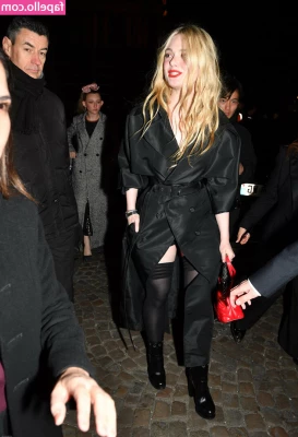 Elle Fanning [ elle-fanning ] - Stuff me