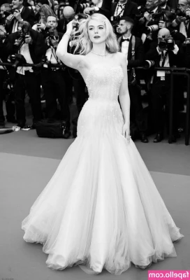 Elle Fanning [ elle-fanning ] - May 21  2021  Who wants it