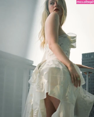 Elle Fanning [ elle-fanning ] - Be honest!! If we were getting steamy, would you leave this outfit
