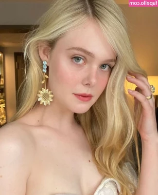 Elle Fanning [ elle-fanning ] - I m very happy today  And you