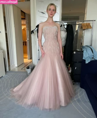 Elle Fanning [ elle-fanning ] - 21” of black cock between the two of them
