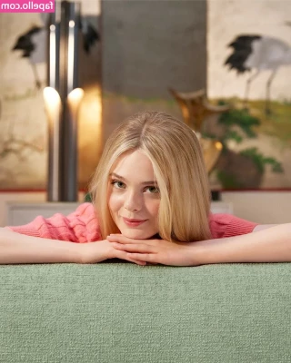 Elle Fanning [ elle-fanning ] - Regresando del gym termino con ganas