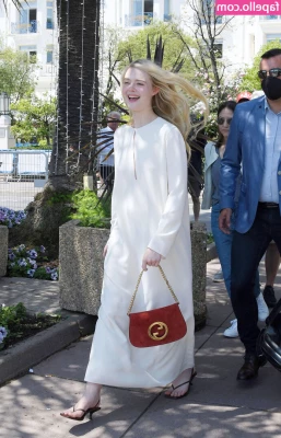 Elle Fanning [ elle-fanning ] - Final panty striptease for you guys 😍 Lmk if you liked these and