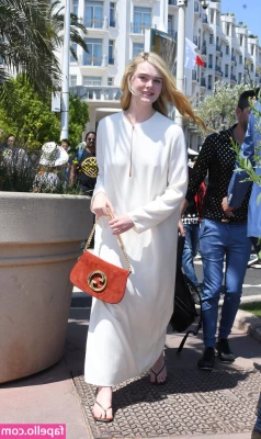 Elle Fanning [ elle-fanning ] - Perle perle  HOT HOT