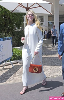 Elle Fanning [ elle-fanning ] - Summertime is my favorite time   Who has a pool for me to be cute in