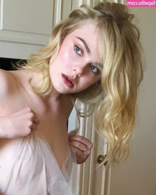 Elle Fanning [ elle-fanning ] - Eat my pussy and lick this saliva