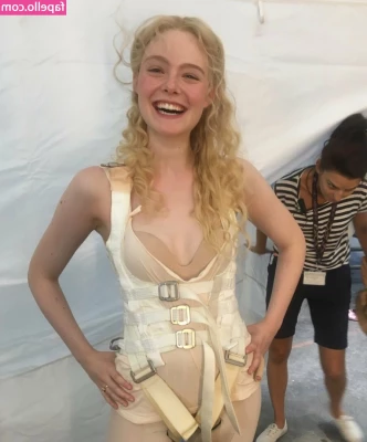 Elle Fanning [ elle-fanning ] - Good night    my love
