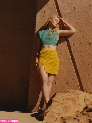 Elle Fanning [ elle-fanning ] - cum n grab these cheeks baby
