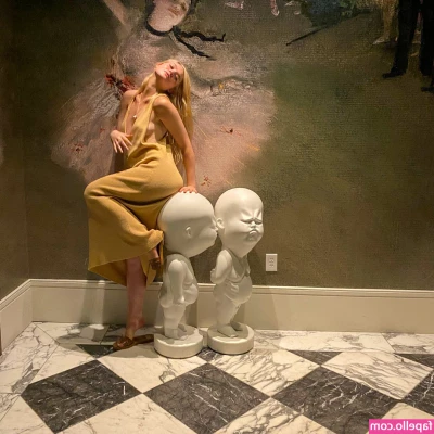 Elle Fanning [ elle-fanning ] - I luv to stretch 🥰