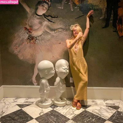 Elle Fanning [ elle-fanning ] - modobonito  sinpena  bulto  bulge  gayboyx  teenboy  gaymex