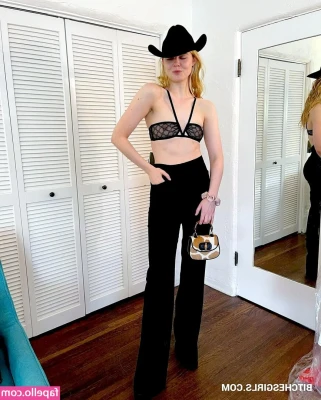 Elle Fanning [ elle-fanning ] - Body stretch foot tease per your request