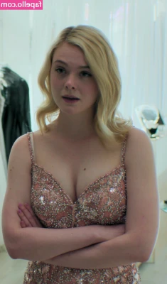 Elle Fanning [ elle-fanning ] - What’s your sexual fantasy? 😋 mabey I can make it come true