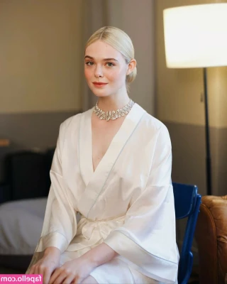 Elle Fanning [ elle-fanning ] - Want to see daddy? Tip in $10 for the video in your DMs.