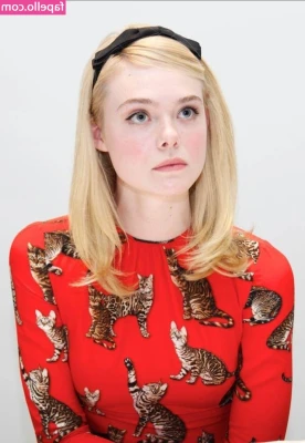 Elle Fanning [ elle-fanning ] - Seeing a dip in likes again help me out and leave a few on your