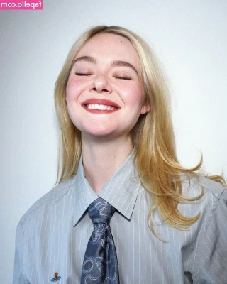 Elle Fanning [ elle-fanning ] - Stream started at 08/19/2024 12:37 pm  Good morning GRWM ✨