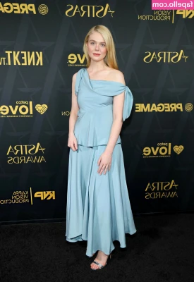 Elle Fanning [ elle-fanning ] - I. Really ought to get out of bed but you just make so horny xxx