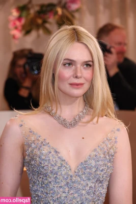 Elle Fanning [ elle-fanning ] - your favorite treat 😋🍒🧁💦