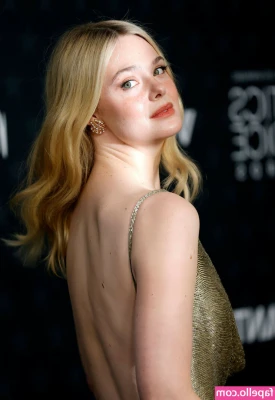 Elle Fanning [ elle-fanning ] - Titty be looking so soft and round today lol