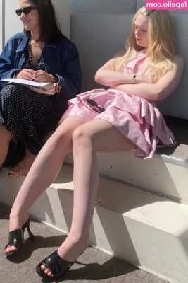 Elle Fanning [ elle-fanning ] - @afatsmurfhouse won the meme contest from December 2020 .... here is