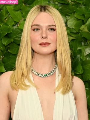 Elle Fanning [ elle-fanning ] - La totin 😋🤪