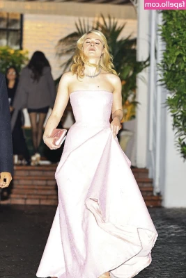 Elle Fanning [ elle-fanning ] - Do I look innoncent or nah?