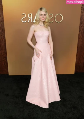 Elle Fanning [ elle-fanning ] - Which hole are you taking first baby?