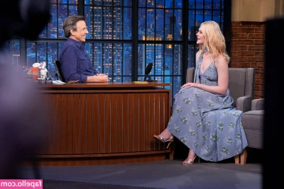 Elle Fanning [ elle-fanning ] - Wanna play truth or dare?