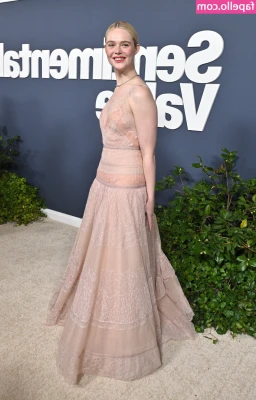 Elle Fanning [ elle-fanning ] - open😏