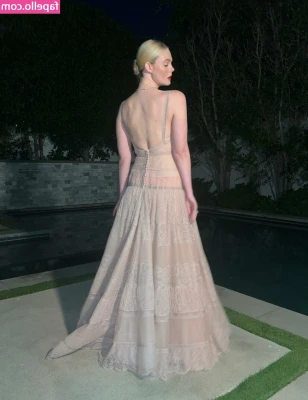 Elle Fanning [ elle-fanning ] - My morning is off to a great start 😇 how about yours?