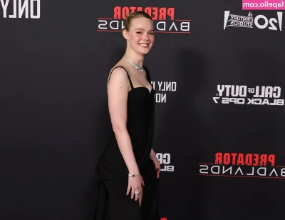 Elle Fanning [ elle-fanning ] - I liked the mirrors and the light. I felt fat looking on them. Sorry
