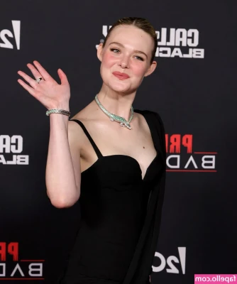 Elle Fanning [ elle-fanning ] - Time to work this Butt off in the gym... you know what happens in the