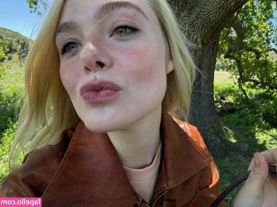 Elle Fanning [ elle-fanning ] - I need to clean my mirror…