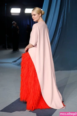 Elle Fanning [ elle-fanning ] - 1.7.21 - Kate wanted to treat me for some heft chores I did around