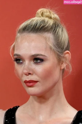 Elle Fanning [ elle-fanning ] - new tits, who dis? my first dildo ride with natural flabby tits
