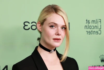 Elle Fanning [ elle-fanning ] - Ass and Feet🫶🏻