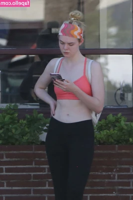 Elle Fanning [ elle-fanning ] - ..just gonna leave this here :P