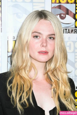Elle Fanning [ elle-fanning ] - New cover photo! Whatcha think? 🤤